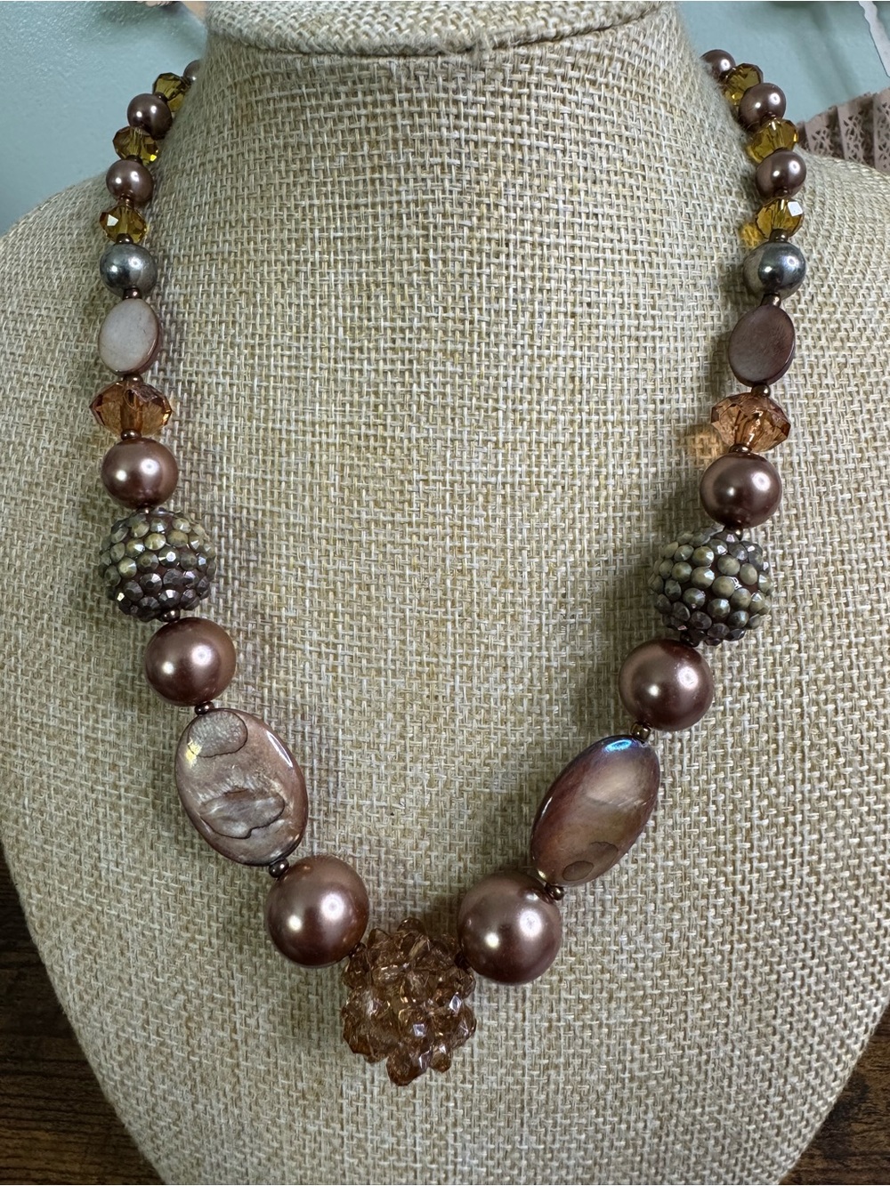 ❤️5/$25 Erica Lyons Brown Pearl and Amber Crystal Statement Necklace
